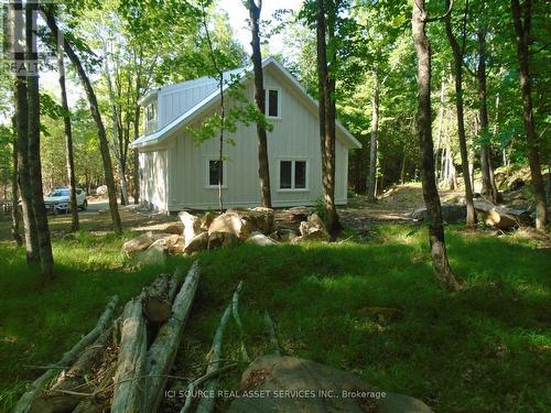 2137 BENNETT LAKE ROAD  Tay Valley, ON K0G 1A0