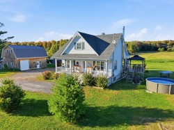 607 Mtée Rodgers  Lachute, QC J8H 3W8