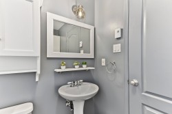 Powder room - 