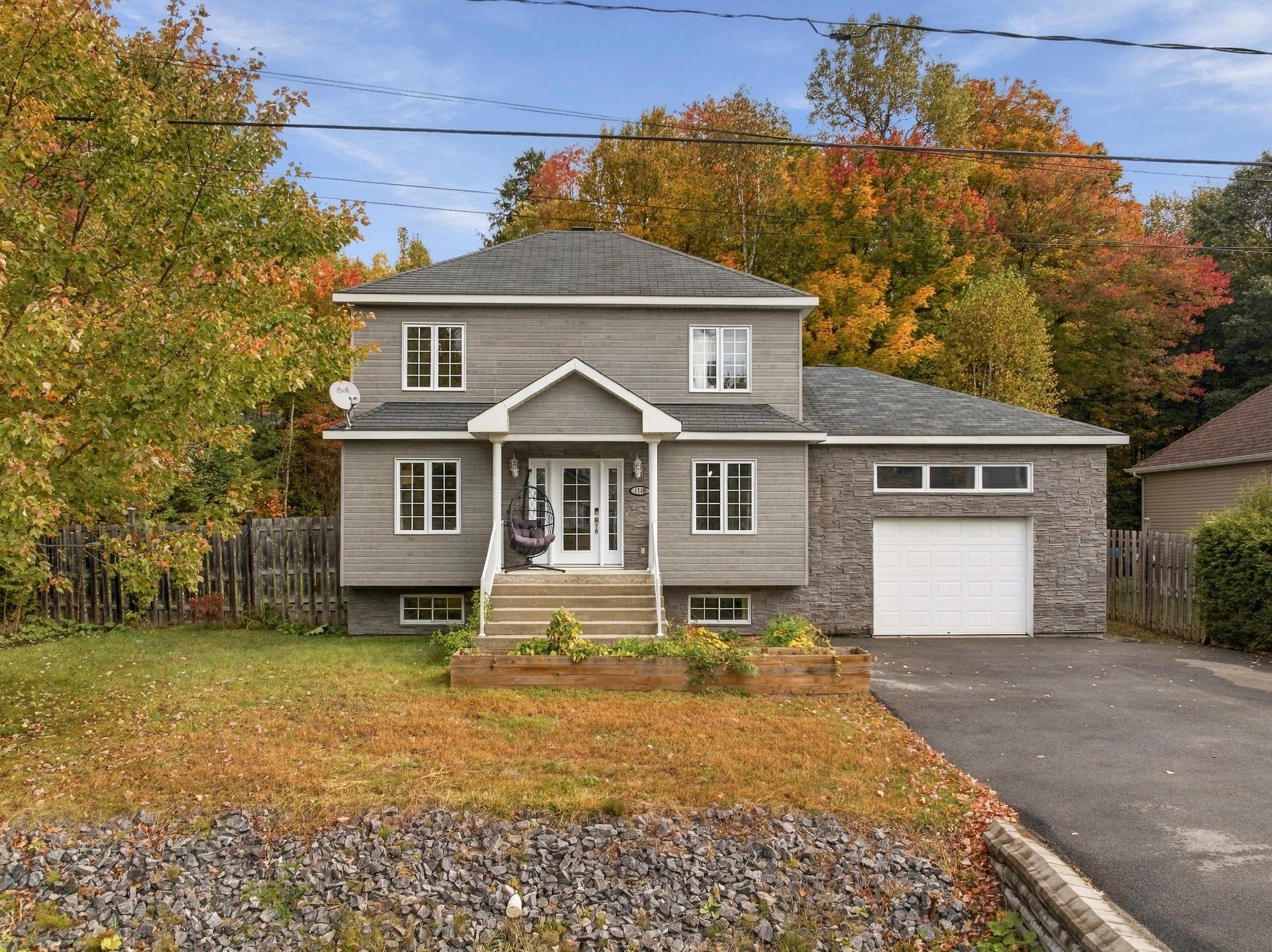 4146 Rue Du Cure Landry — photo 1