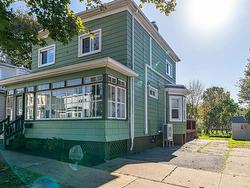 10 Dawson Street Dartmouth, NS B3A 3A7