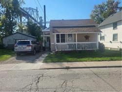 36 DEGGE Street Chatham, ON N7M 4X2