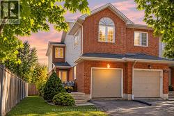 958 MARKWICK CRESCENT Ottawa, ON K4A 4J2
