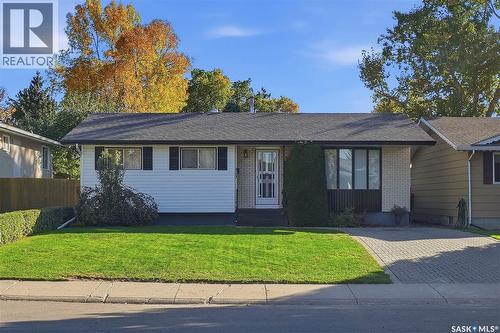 253 Laurentian DRIVE  Saskatoon, SK S7H 4R8