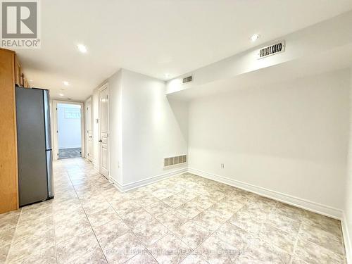 LOWER - 136 CAMPBELL AVENUE , Toronto, Ontario M6P 3V2 4