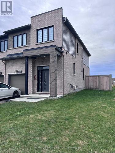 700 FAIRLINE ROW , Ottawa, Ontario K2V 0V6 3