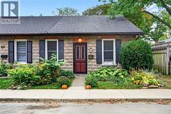 21 BROCK Street N  Dundas, ON L9H 3A6