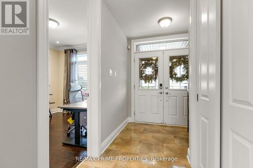 72 BRANTHAVEN STREET , Ottawa, Ontario K4A 0G9 2