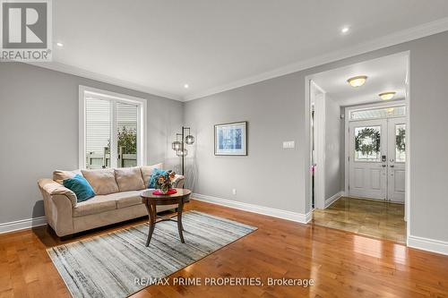 72 BRANTHAVEN STREET , Ottawa, Ontario K4A 0G9 5