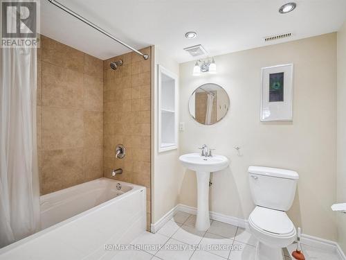 232 Eighth Road E, Hamilton, ON 