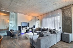 Salon - 