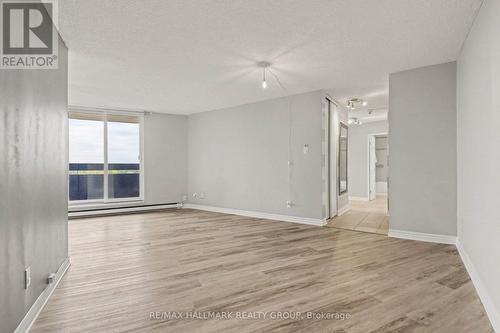 801 - 2020 JASMINE CRESCENT , Ottawa, Ontario K1J 8K5 4