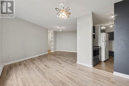 801 - 2020 JASMINE CRESCENT , Ottawa, Ontario K1J 8K5 5