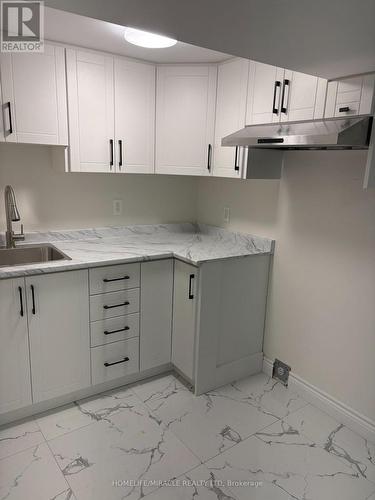 BASEMENT - 44 SYLVIA STREET , Barrie, Ontario L4M 5J4 3