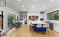 1617 ISLINGTON AVENUE  Toronto, ON M9A 3M8