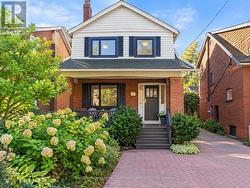 231 HEATH STREET E  Toronto, ON M4T 1T1