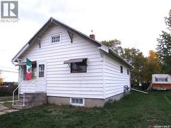 112 Cardinal STREET  Prelate, SK S0N 1H0