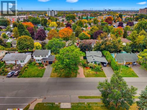 1840 Featherston Drive, Ottawa, ON 