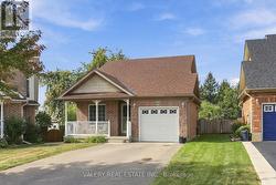 106 DOCTOR MOORE COURT Halton Hills, ON L7J 3A7