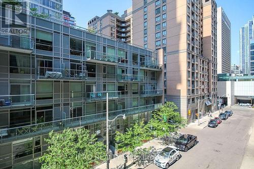 420 - 21 NELSON STREET , Toronto, Ontario M5V 1T8 4