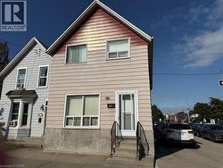 405 CANNON Street E Hamilton, ON L8L 2C5