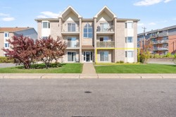 102-1597 Rue Édith Québec (Charlesbourg), QC G2L 2G1