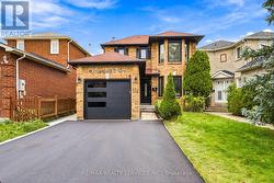 6 SCARBELL DRIVE Toronto, ON M1C 3Z6