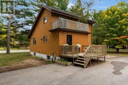 9 ISLANDVIEW CRESCENT Wasaga Beach, ON L9Z 2V6