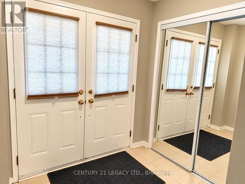 3317 MIKALDA ROAD , Burlington, Ontario L7M 0K8 3