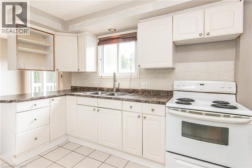 157 Old Carriage Drive, Kitchener, ON 