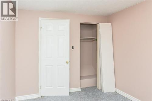 157 Old Carriage Drive, Kitchener, ON 