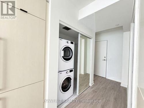 5007 - 252 CHURCH STREET , Toronto, Ontario M5B 0E6 3