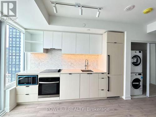 5007 - 252 CHURCH STREET , Toronto, Ontario M5B 0E6 4
