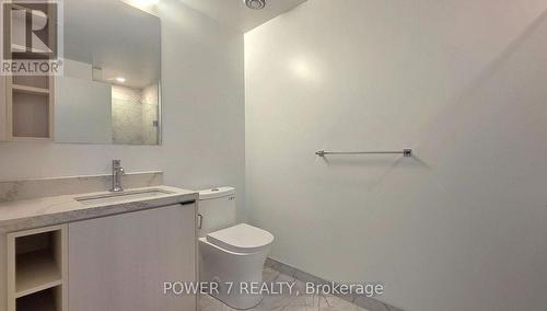 5007 - 252 CHURCH STREET , Toronto, Ontario M5B 0E6 5