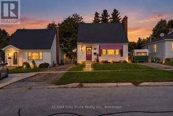 714 5TH STREET E Owen Sound, ON N4K 1E5