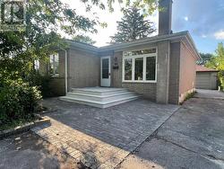 MAIN FLOOR - 116 CARTIER CRESCENT Richmond Hill, ON L4C 2N6