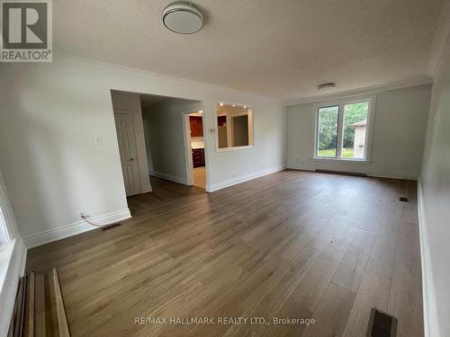 MAIN FLOOR - 116 CARTIER CRESCENT , Richmond Hill, Ontario L4C 2N6 4
