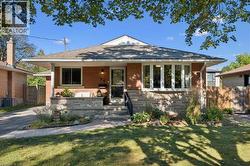 54 PINECREST Drive  Kitchener, ON N2A 2G6
