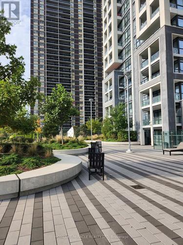 3230 - 5 MABELLE AVENUE , Toronto, Ontario M9A 0C8 2