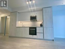 2812 - 400 KING STREET W Toronto, ON M5V 0X8