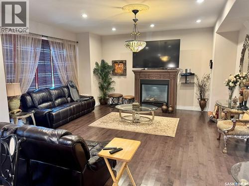 319 Roy Crescent, Saskatoon, SK 