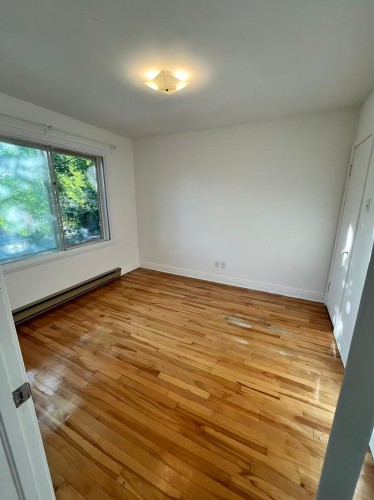 6922 Rue Jogues , Montréal (Le Sud-Ouest), QC H4E 2W8 2