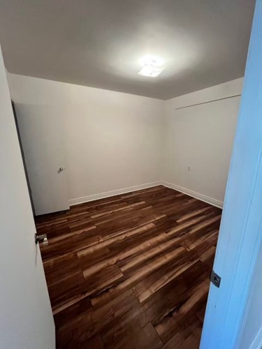 6922 Rue Jogues , Montréal (Le Sud-Ouest), QC H4E 2W8 4