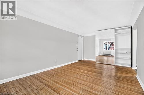 3 APPLEWOOD Avenue Unit# 3 , Stoney Creek, Ontario L8G 3S4 4