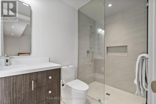 39 Oakwood Avenue N, Mississauga, ON 