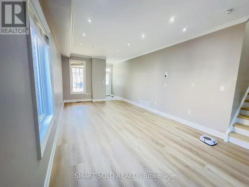 80 GREENSTEM CRESCENT , Hamilton, Ontario L8E 0A8 4