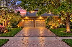 500 BLENHEIM CRESCENT  Oakville (Fd Ford), ON L6J 6P7