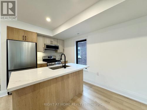 #3 - 151 GLEDHILL AVENUE , Toronto, Ontario M4C 5L1 5