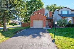 65 COOLSPRING CRESCENT  Ottawa, ON K2E 7M9