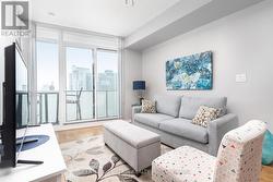3809 - 65 BREMNER BOULEVARD Toronto, ON M5J 0A7